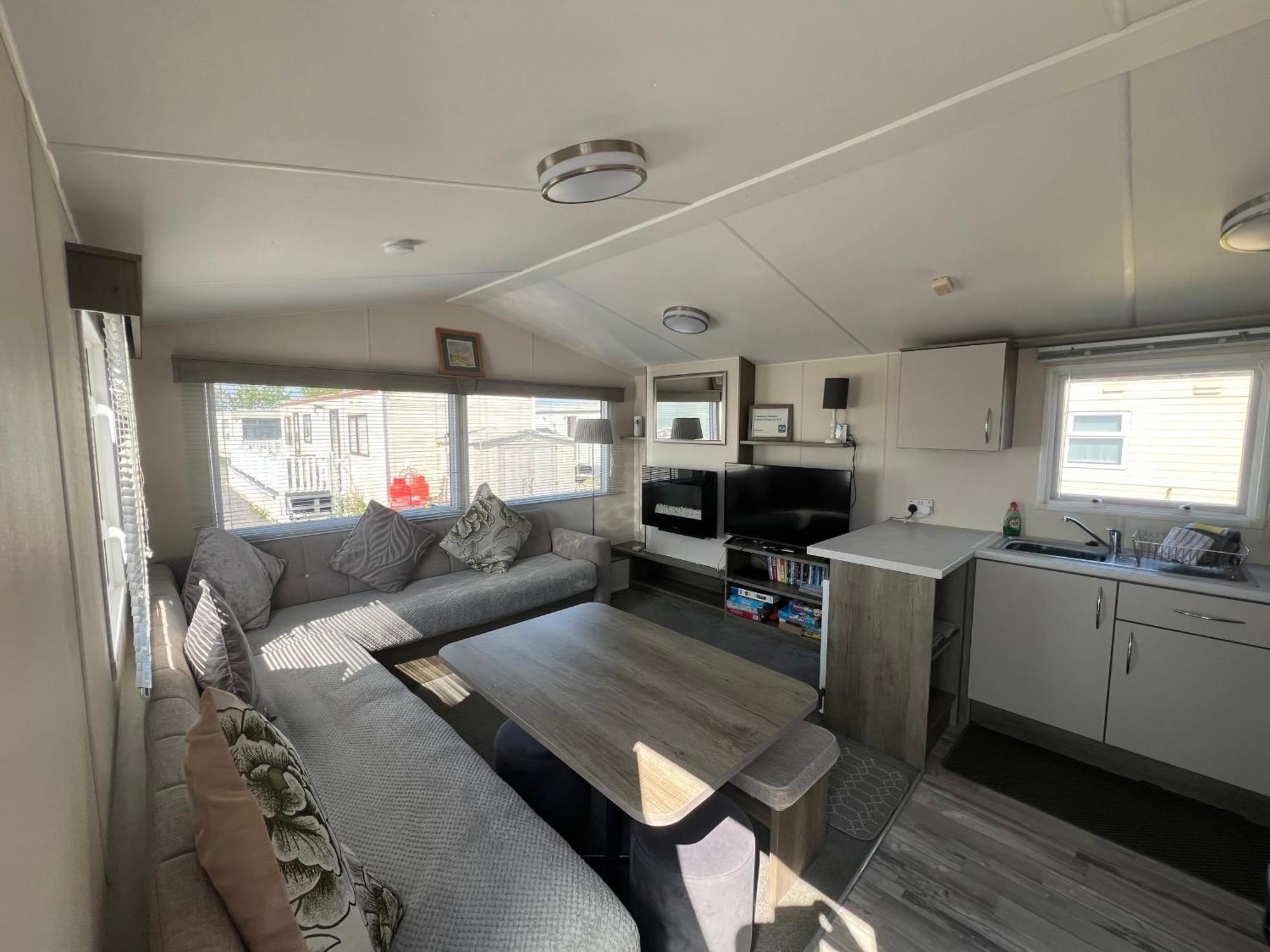 3 Bedroom Modern Caravan Sleeps Up To 8 米勒姆 外观 照片